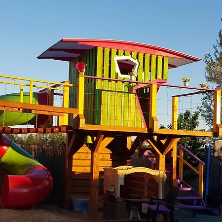 Kids' Paradise House 3* Balatonboglár