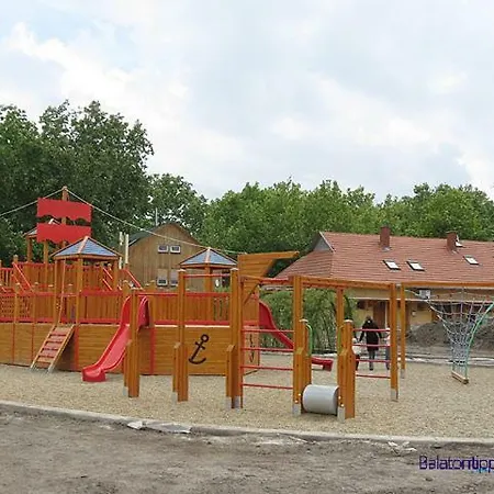 Kids' Paradise House Guest house