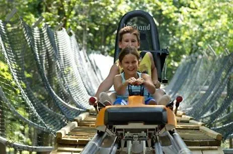 בית הארחה Kids' Paradise House 3*